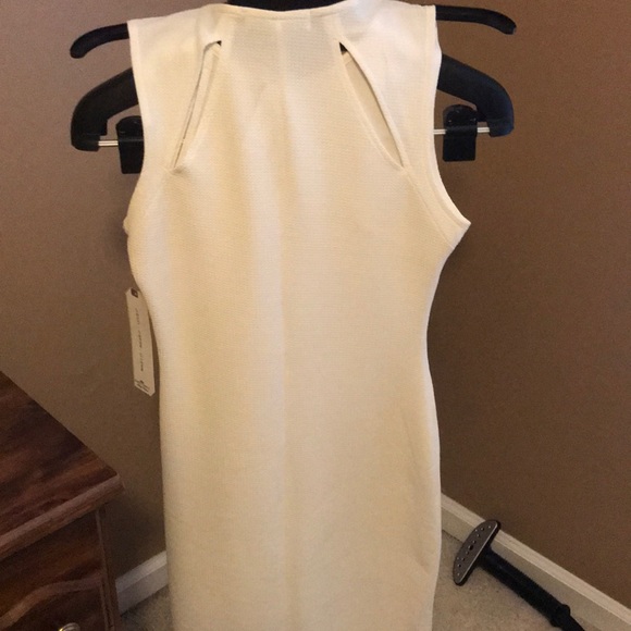 White dress with cute accents - Picture 3 of 3